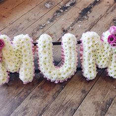 'Massed' MUM Tribute